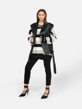 Cappotto in pelle smanicato, con cerniera laterale, 3 tasche con cerniera, 1 taschino con il flap e cintura alla vita TE0733NERO